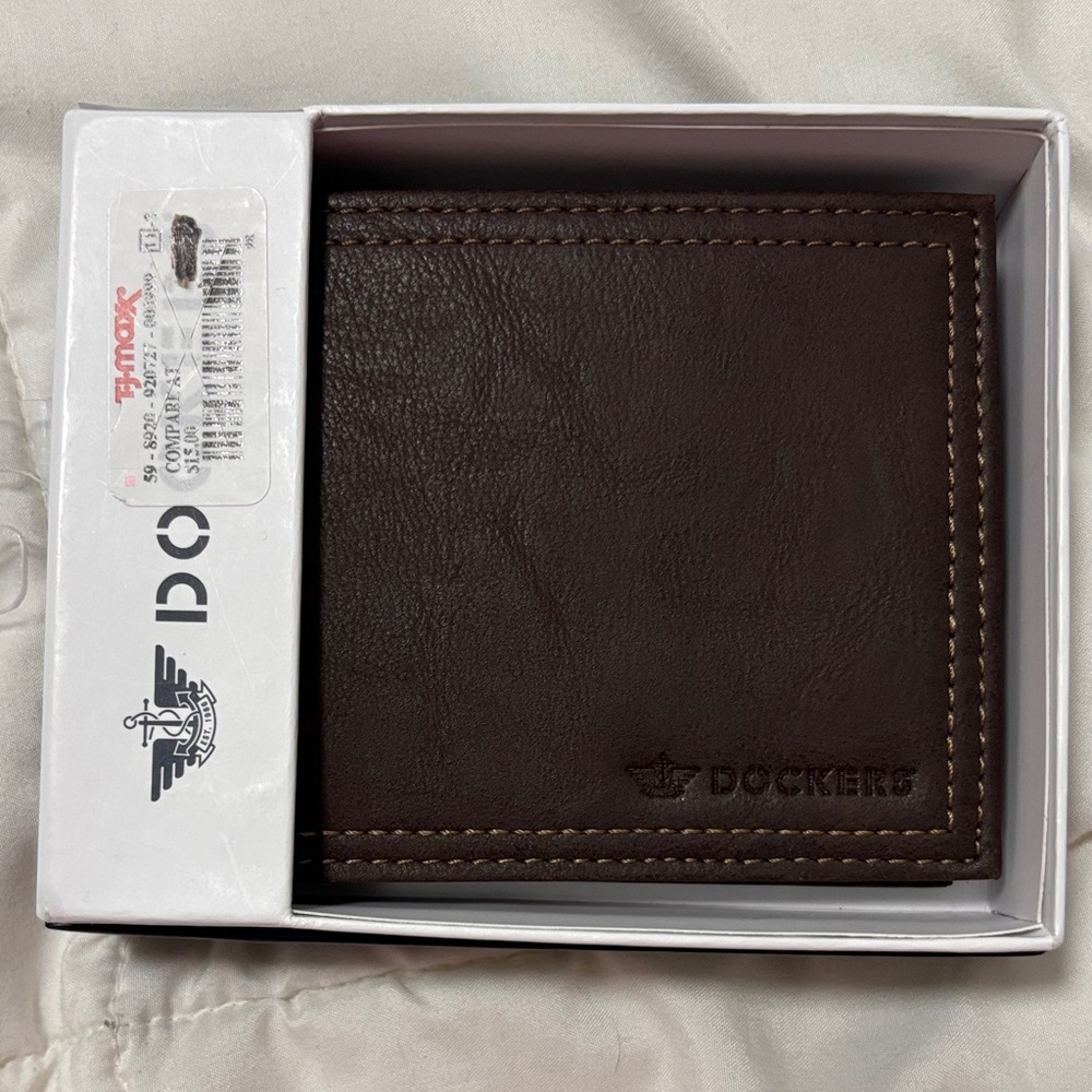 Dockers Dark Brown Leather Wallet